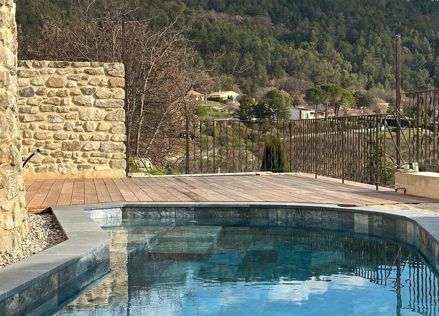 Puy-Saint-Martin La Villa Du Bonheur צרפת