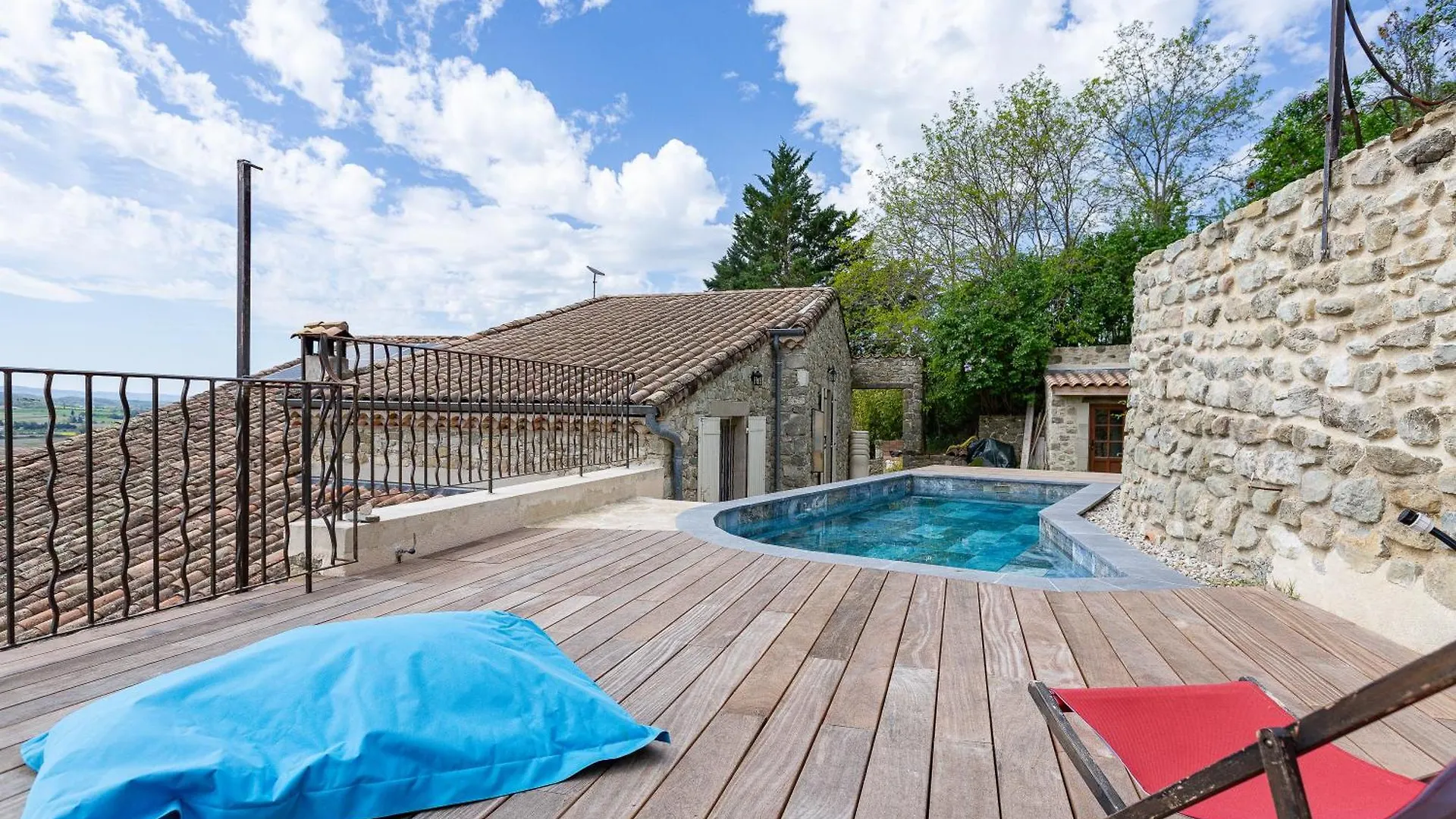 Puy-Saint-Martin La Villa Du Bonheur 0*,